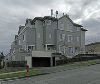 Wilson Heights Manor in Vancouver, BC - Building Photo - Building Photo