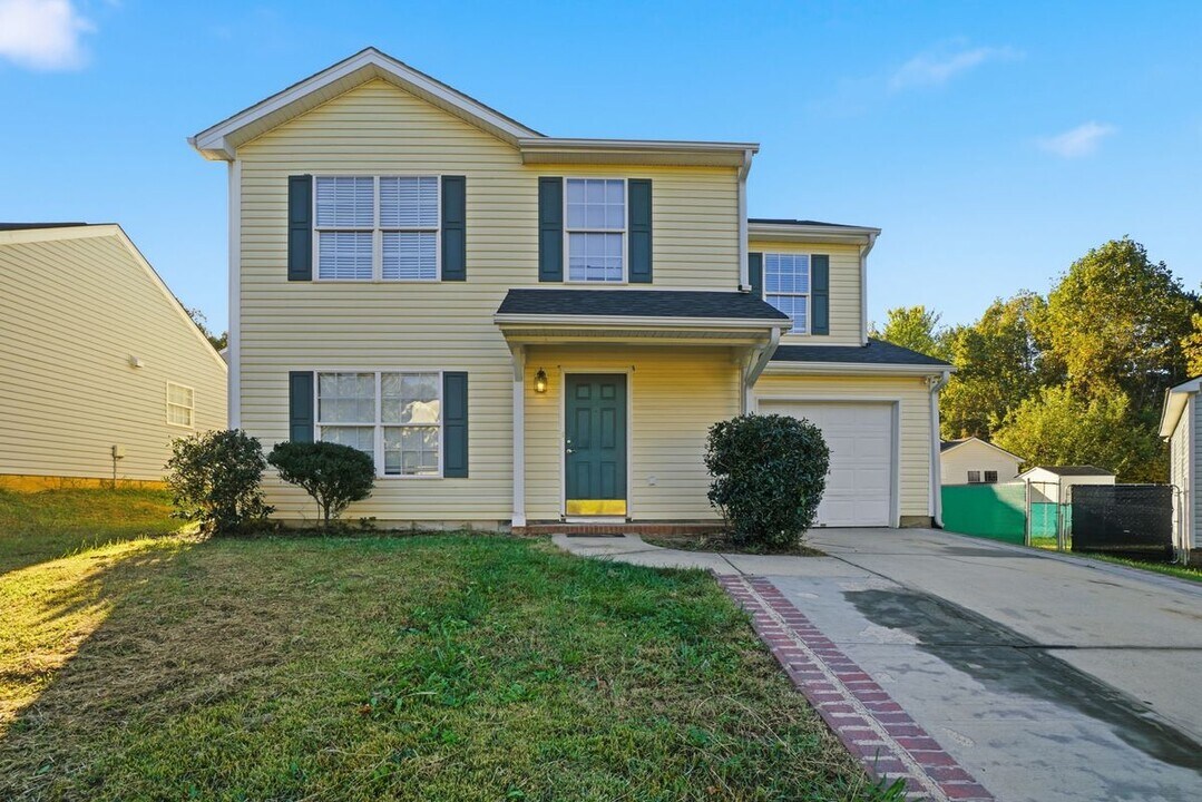 2322 Pesca Ln in Charlotte, NC - Building Photo