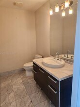 253 NE 2nd Ave, Unit NA in Miami, FL - Building Photo - Building Photo