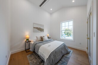 10 Rockland St, Unit 2 in Boston, MA - Building Photo - Building Photo