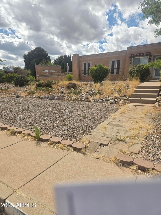 property at 1325 Heather Dr