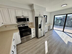 1903 Sans Souci Blvd in North Miami, FL - Building Photo - Building Photo