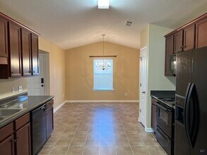 120 Magnum Way in Perry, GA - Building Photo - Building Photo