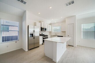 1524 Chapel Rnch Rd in Georgetown, TX - Building Photo - Building Photo
