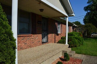 3113 Rockaway Dr in Louisville, KY - Building Photo - Building Photo