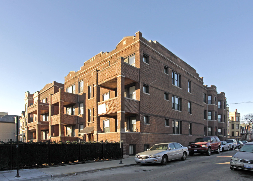 2626-2628 N Kimball Ave in Chicago, IL - Building Photo