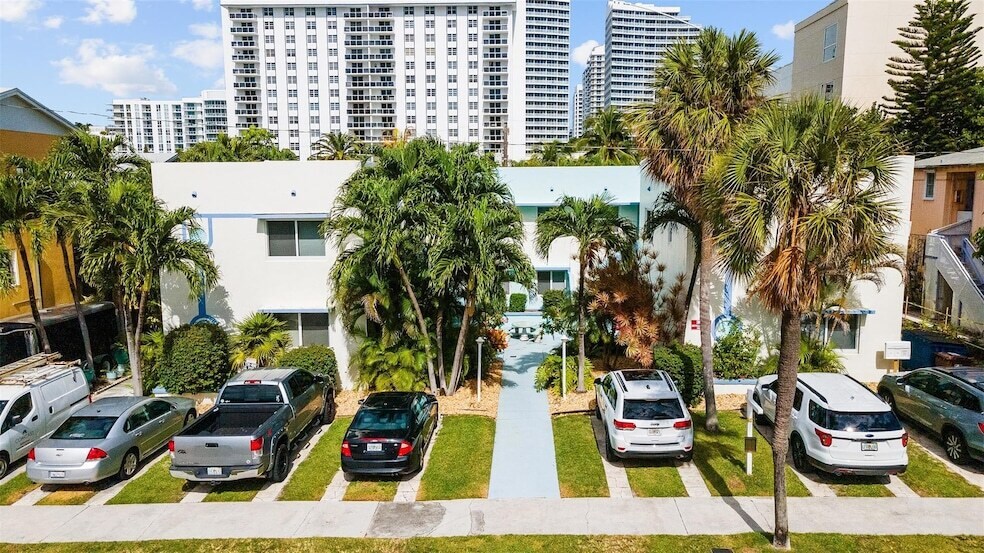 3015 Seville St, Unit 7 in Fort Lauderdale, FL - Building Photo