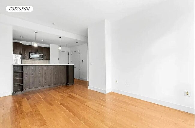 140-21 32nd Ave in Queens, NY - Building Photo - Building Photo