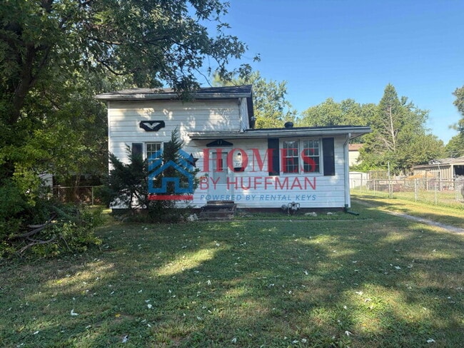 property at 2713 S Rotherwood Ave