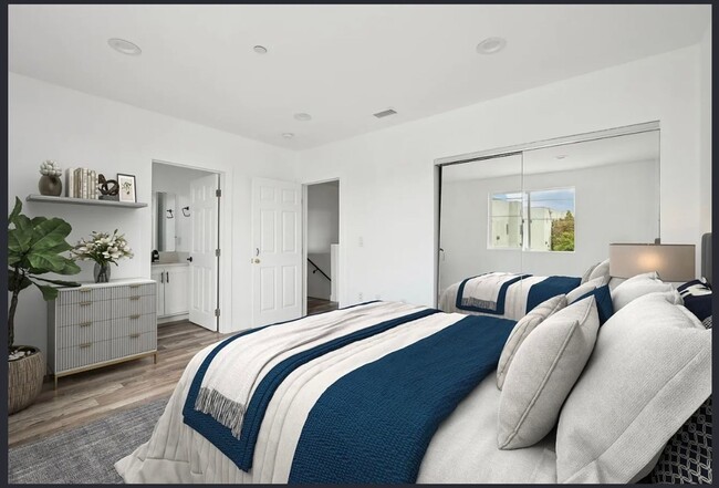 property at 608 E 29th St