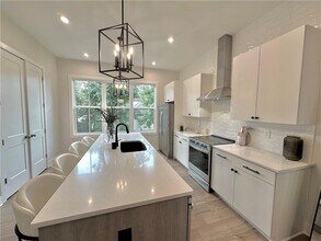 192 Chestnut Cir in Atlanta, GA - Building Photo - Building Photo