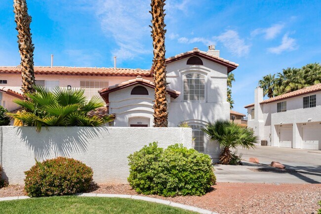3823 Starfield Ln in Las Vegas, NV - Building Photo - Building Photo