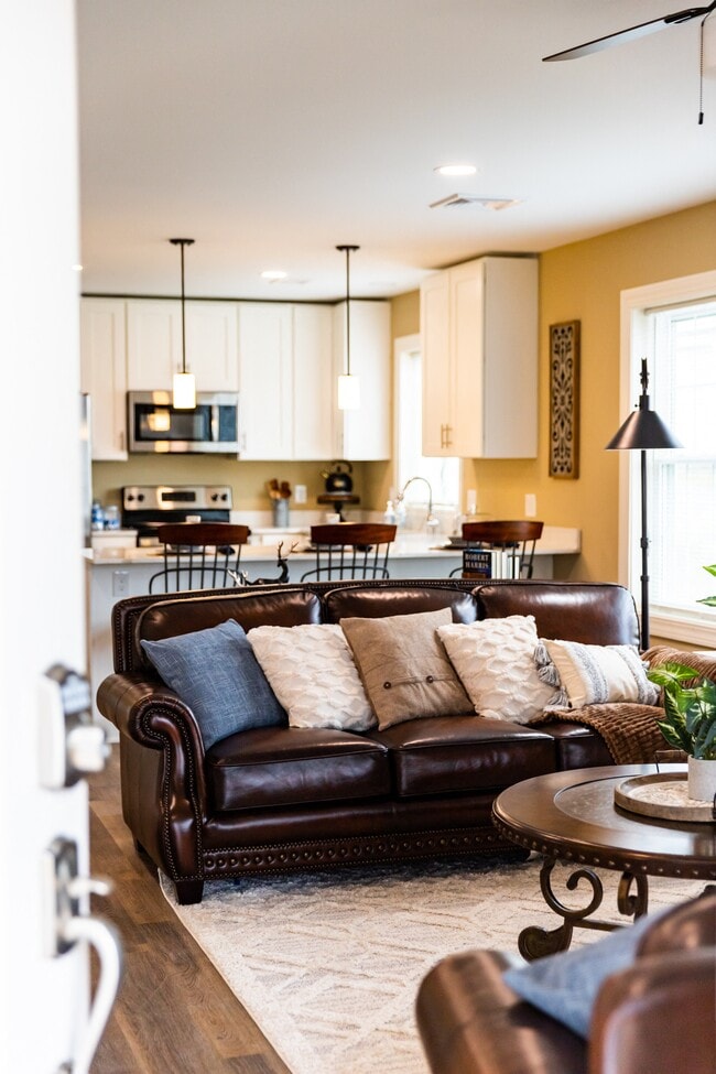 Lilac Valley Estates in Laconia, NH - Foto de edificio - Building Photo