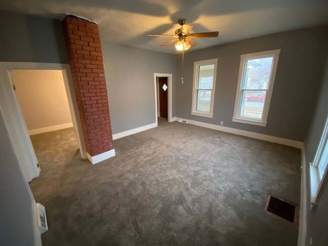 2535 Avenue B in Council Bluffs, IA - Building Photo - Building Photo