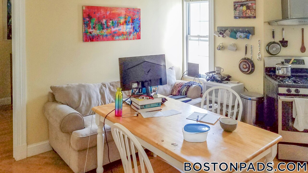156 Magazine St in Cambridge, MA - Building Photo