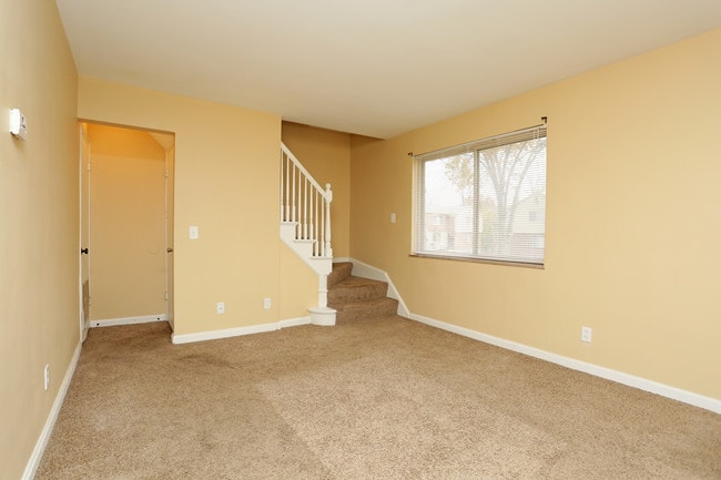 Residence at Cedar Grove in Cincinnati, OH - Foto de edificio - Interior Photo
