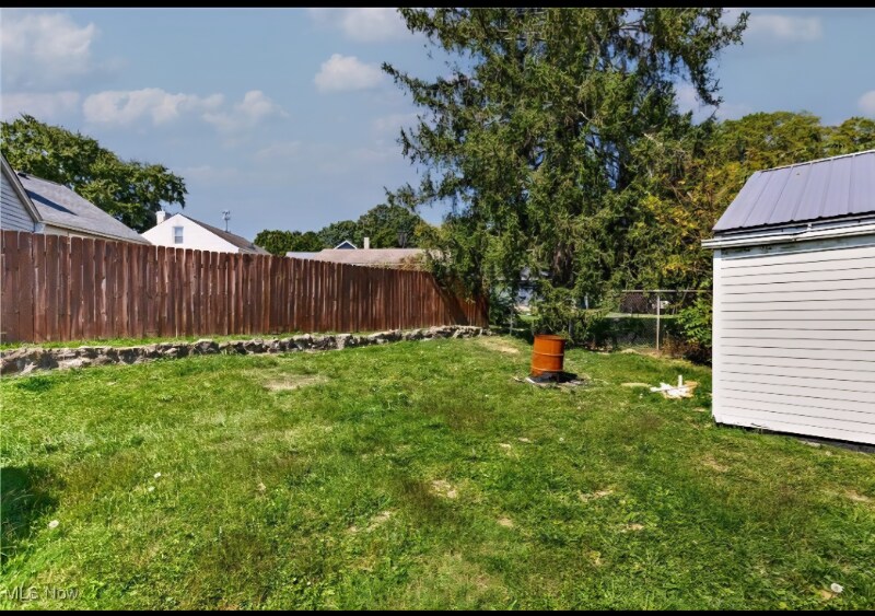 804 S Belle Vista Ave in Youngstown, OH - Foto de edificio