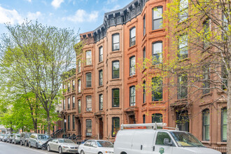 160 Washington Park in Brooklyn, NY - Foto de edificio - Building Photo