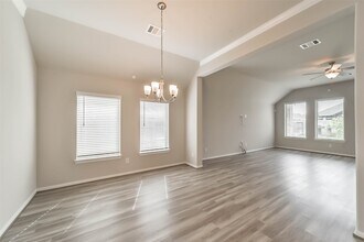 4920 Arbor Crest Ln in League City, TX - Foto de edificio - Building Photo