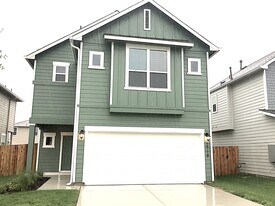 2718 Meadowood Heights in New Braunfels, TX - Building Photo