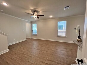 10318 Lynwood Branch in San Antonio, TX - Building Photo - Building Photo