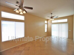 17643 N 17th St in Phoenix, AZ - Building Photo - Building Photo