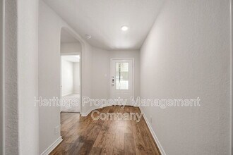 15119 Longtailed Duck in San Antonio, TX - Building Photo - Building Photo