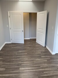 622 Parkwyrth Ave photo'