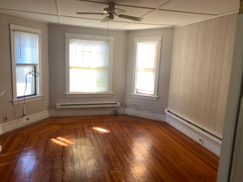 71 Peck St, Unit 2 in North Attleboro, MA - Building Photo