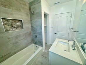 11241 Bayla St in Norwalk, CA - Building Photo - Building Photo