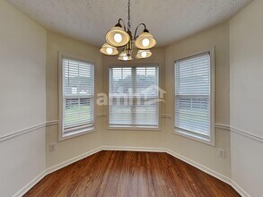 1354 Webb Meadows Ct in Loganville, GA - Foto de edificio - Building Photo