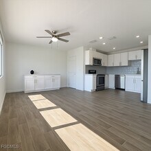 1458 Alwynne Dr N in Lehigh Acres, FL - Building Photo - Building Photo