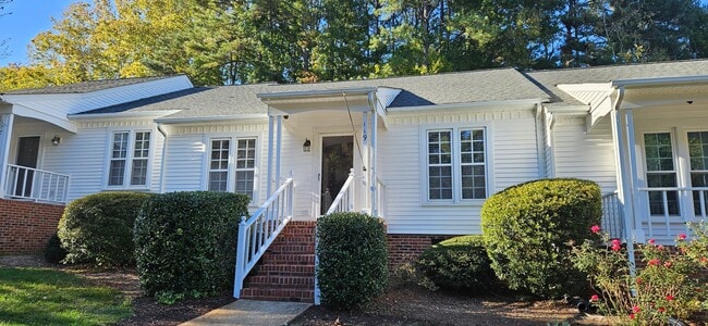119 Greenmont Ln