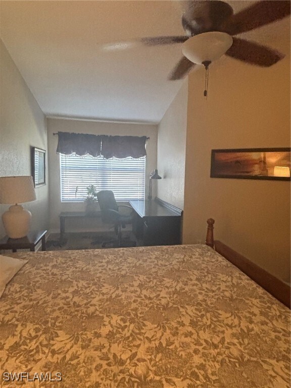 property at 940 Woodshire Ln