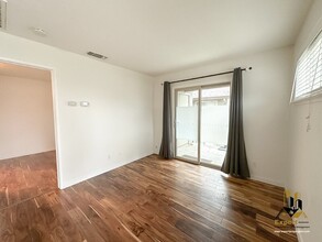 125 Luna Grande Cir in Sacramento, CA - Building Photo - Building Photo