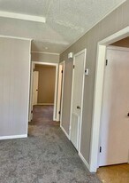 410-412 N 6th St in Nederland, TX - Building Photo