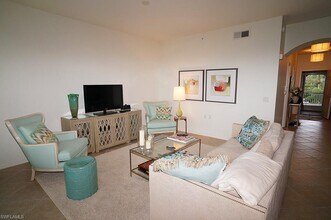 2710 Cypress Trace Cir in Naples, FL - Building Photo - Building Photo