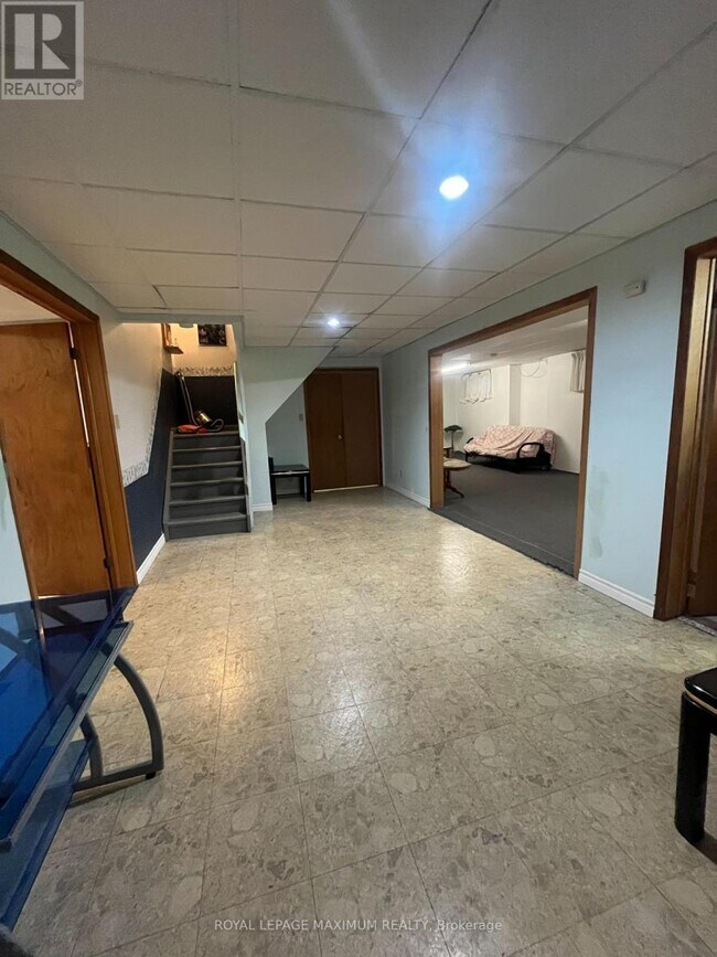 57 Plowshare Crescent in Toronto, ON - Building Photo - Building Photo