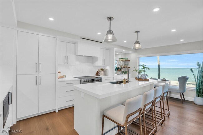 property at 9517 Gulf Shore Dr