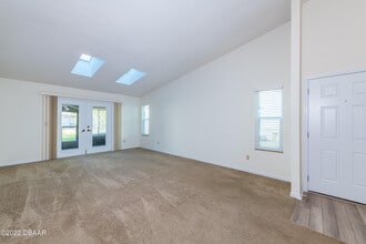 157 Bob White Ct in Daytona Beach, FL - Building Photo - Building Photo