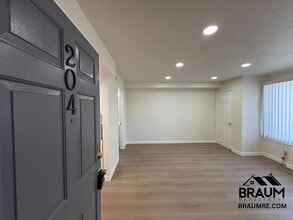 5245 Riverton Ave in Los Angeles, CA - Building Photo - Building Photo