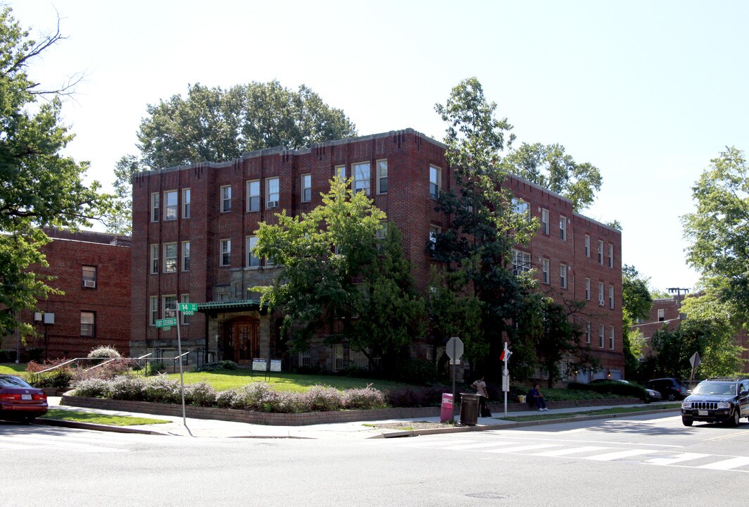 1380 Fort Stevens in Washington, DC - Building Photo