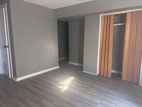 2121 Oakhurst Dr in Jackson, MS - Building Photo - Building Photo