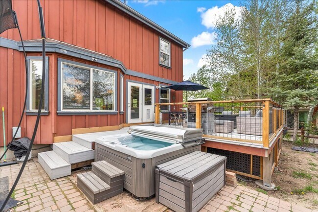 951 Mountain Willow Ln in Park City, UT - Building Photo - Building Photo
