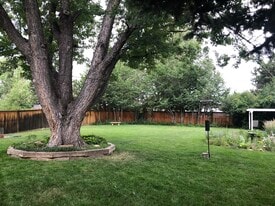 2631 S Zurich Ct in Denver, CO - Building Photo