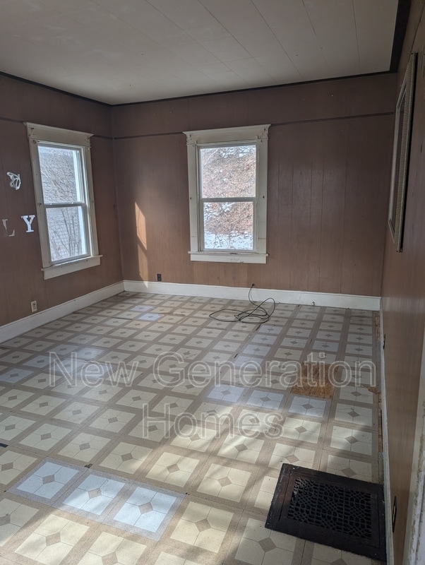 1603 NE Glendale Ave in Peoria, IL - Building Photo - Building Photo