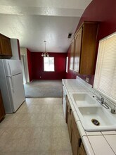 345 Henshaw Ave in Chico, CA - Building Photo - Building Photo
