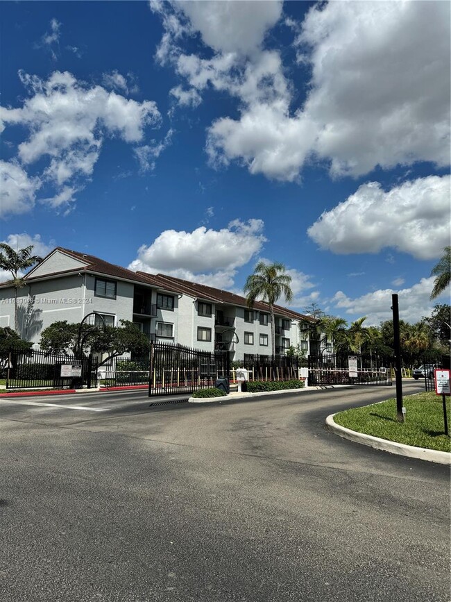 9200 W Atlantic Blvd in Coral Springs, FL - Building Photo - Building Photo