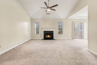 7134 Hazelwood Dr in Jonesboro, GA - Building Photo - Building Photo