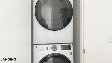 2110 Birkhall St in Raleigh, NC - Foto de edificio - Building Photo